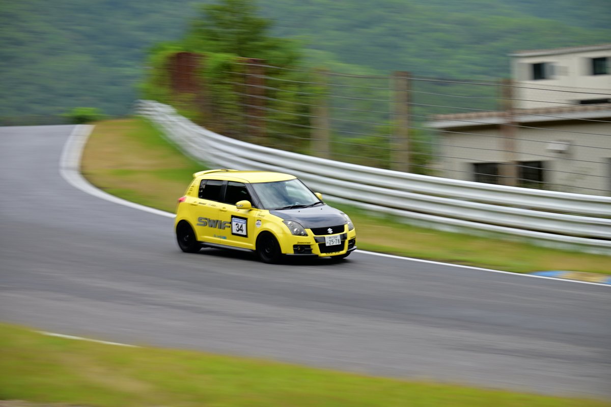 Keisportscar244's tweet photo. #コンプリートスピード #スイフトカップトロフィー #completespeed #Swiftcuptrophy #関西サーキットカメラ部 https://t.co/99MZQUsC8l