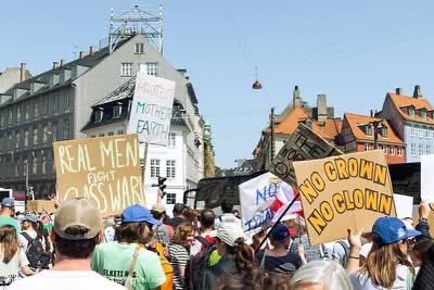DemsAbroad's tweet photo. 🇺🇸🇩🇰 To everyone who joined #demsabroad Denmark for No Tyrants Copenhagen today — THANK YOU. 🙌🏾
You marched. You chanted.
This is what democracy looks like.
This is what resistance looks like.
Tusind tusind tak! ❤️
#daresists #NoKingsInAmerica #votefromabroad https://t.co/xhYNPpaVzq