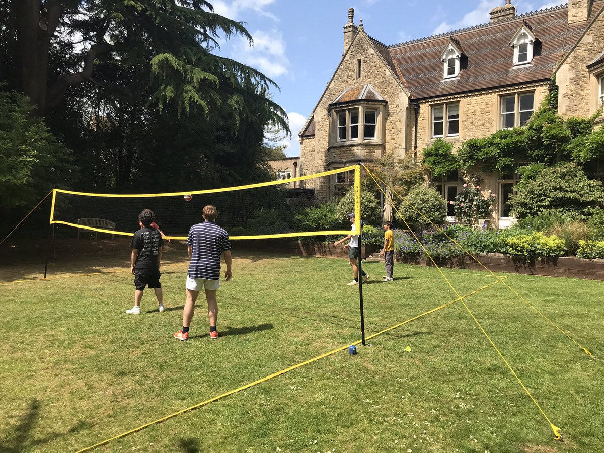Some more V-Ball this afternoon! Highfield Value: COMMUNITY #UppinghamHighfield #UppinghamBoarding