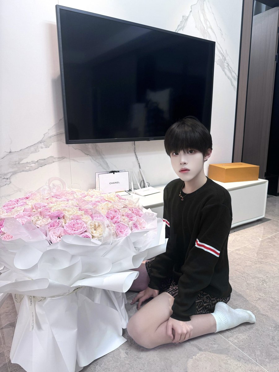 然宝 (@rnbo2739221) on Twitter photo 