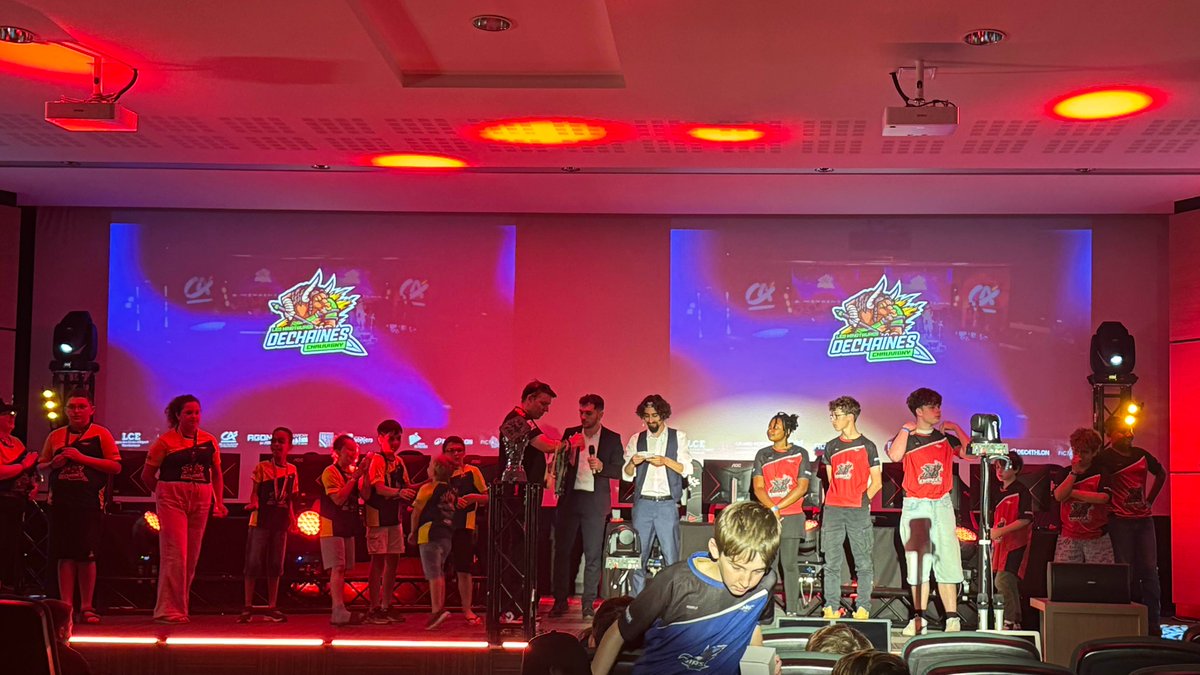 GOOD VIBES E-SPORT (@good_vibes_e) on Twitter photo En pleine immersion hier aux finales de la #LCE (Ligue des Clubs d’Esport) à Poitiers ! 🏆
Merci à <a href="/orKsGP/">orKs Grand Poitiers</a> pour cette belle représentation de l’esport amateur💜 En pleine immersion hier aux finales de la #LCE (Ligue des Clubs d’Esport) à Poitiers ! 🏆
Merci à <a href="/orKsGP/">orKs Grand Poitiers</a> pour cette belle représentation de l’esport amateur💜