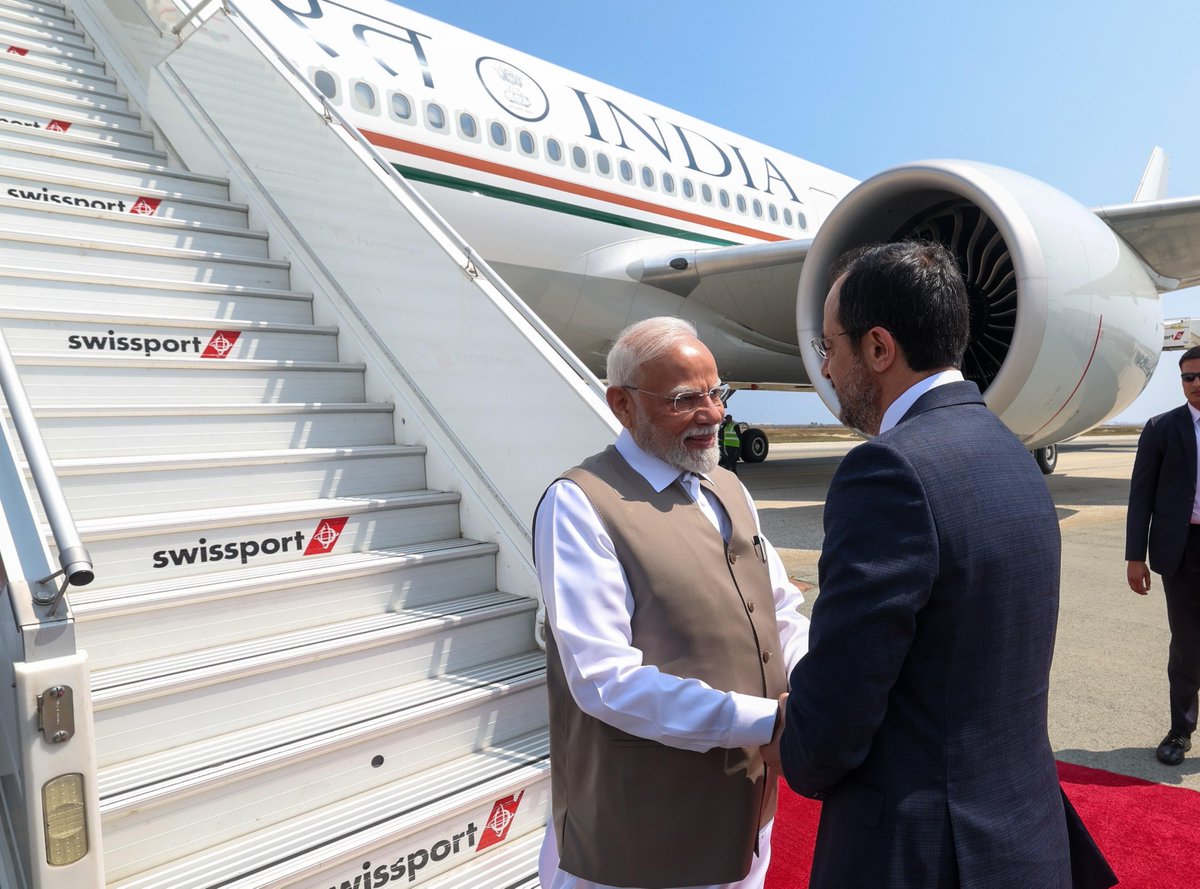 MyGovKannada's tweet image. ಸೈಪ್ರಸ್‌ನಲ್ಲಿ ಪ್ರಧಾನಮಂತ್ರಿ @narendramodi ಅವರನ್ನು ಆತ್ಮೀಯವಾಗಿ ಸ್ವಾಗತಿಸಲಾಯಿತು.

#PMModiInCyprus