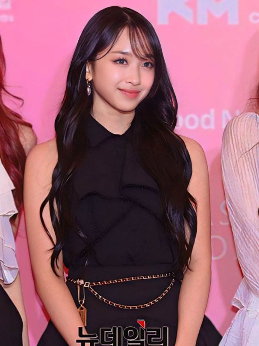 nonachrristy's tweet photo. @_charmgirl1005 @leeouyrin @leouyiin @XODIACITY @xodiactsing @serojaria @raweewiit ㅤㅤㅤㅤㅤ
/Memandangi para tamu undangan sambil memberikan arahan/

"Kepada para hadirin dipersilahkan untuk berdiri dan menyanyikan lagu Happy birthday sambil bertepuk tangan"
ㅤㅤㅤㅤㅤ https://t.co/tdCE6fmizp