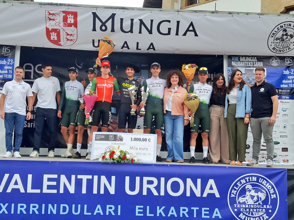 Mertxe Labrador (@mertxe_beriain) on Twitter photo Podio final XIII Gran Premio Mungia-Memorial Sagasti : 🥇<a href="/urko_vidal/">Urko Vidal</a> <a href="/EiserHirumet/">Eiser Hirumet Team</a>
🥈 <a href="/IkerVillarr/">Iker Villar</a> <a href="/FilialCajaRural/">Caja Rural-Alea</a>
🥉 <a href="/alain__suarez/">Alain Suarez</a> <a href="/FundaCiclisEusk/">Euskadi Fundazioa</a> junto a <a href="/BarrenetxeaJon/">Jon Barrenetxea</a>
<a href="/Movistar_Team/">Movistar Team</a> y cía #MemorialSagasti
#Mungia Podio final XIII Gran Premio Mungia-Memorial Sagasti : 🥇<a href="/urko_vidal/">Urko Vidal</a> <a href="/EiserHirumet/">Eiser Hirumet Team</a>
🥈 <a href="/IkerVillarr/">Iker Villar</a> <a href="/FilialCajaRural/">Caja Rural-Alea</a>
🥉 <a href="/alain__suarez/">Alain Suarez</a> <a href="/FundaCiclisEusk/">Euskadi Fundazioa</a> junto a <a href="/BarrenetxeaJon/">Jon Barrenetxea</a>
<a href="/Movistar_Team/">Movistar Team</a> y cía #MemorialSagasti
#Mungia