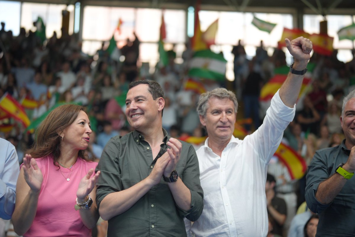 Juanma Moreno (@juanma_moreno) on Twitter photo Todo llega: estamos más cerca de que <a href="/NunezFeijoo/">Alberto Núñez Feijóo</a> sea el presidente de todos los españoles. Llenazo hoy en Málaga.
El cambio llegó a #Andalucía y pronto será una realidad en España.
¡GRACIAS! Todo llega: estamos más cerca de que <a href="/NunezFeijoo/">Alberto Núñez Feijóo</a> sea el presidente de todos los españoles. Llenazo hoy en Málaga.
El cambio llegó a #Andalucía y pronto será una realidad en España.
¡GRACIAS!