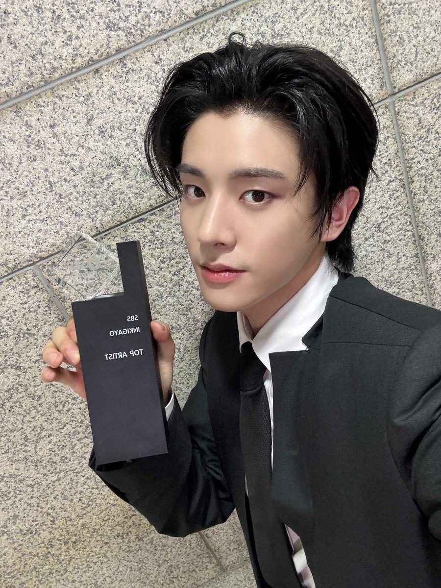 ENHYPEN WEVERSE tweet media