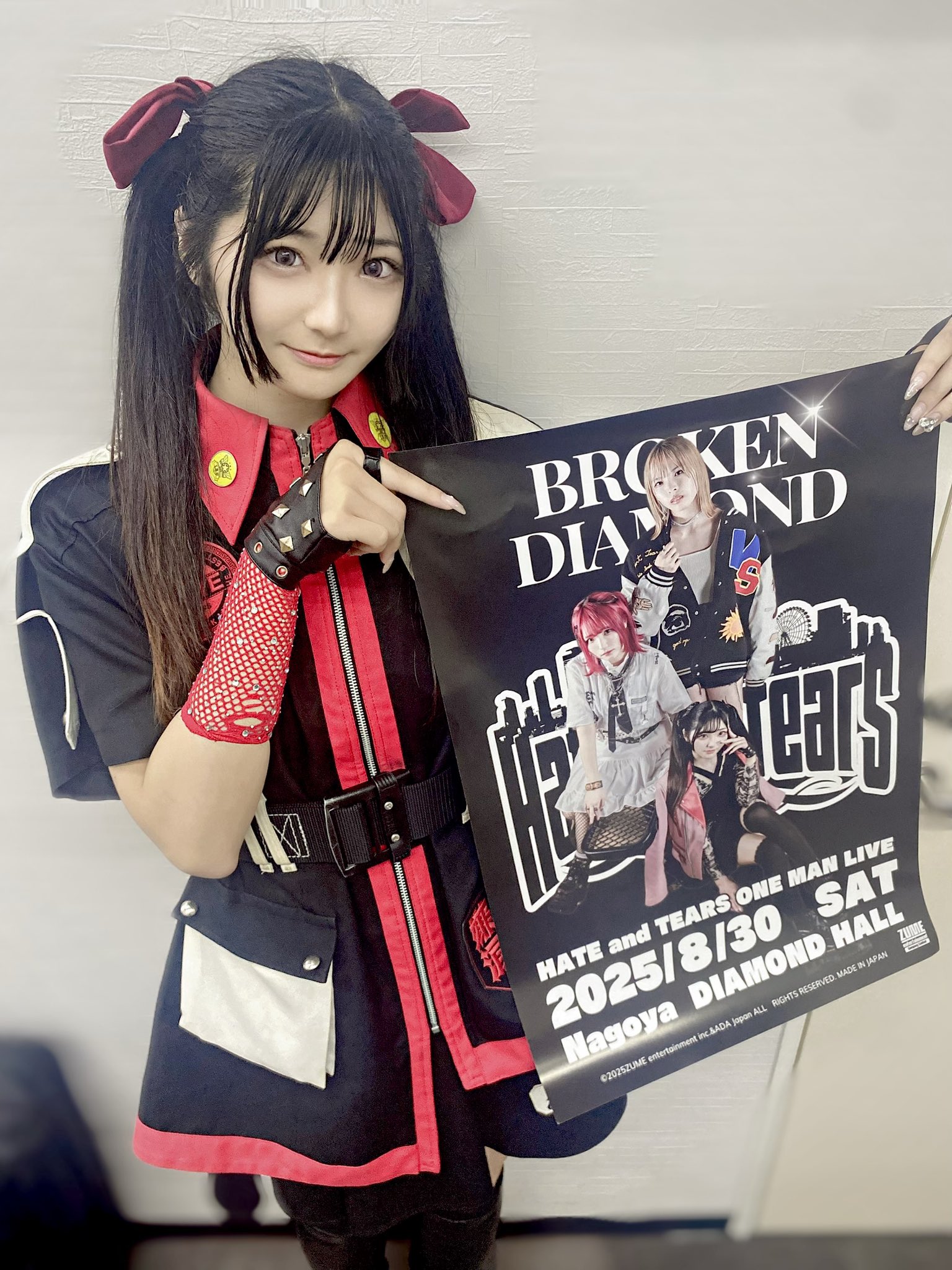 ダズビー 直筆サイン入りポスター - メルカリ