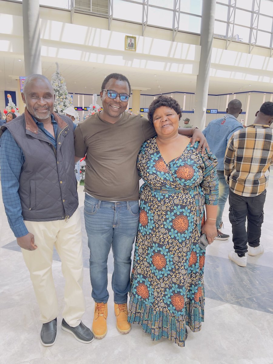 Dr. Shopera🇿🇼🇩🇪🇺🇸🇿🇼 (@drshopera) on Twitter photo 