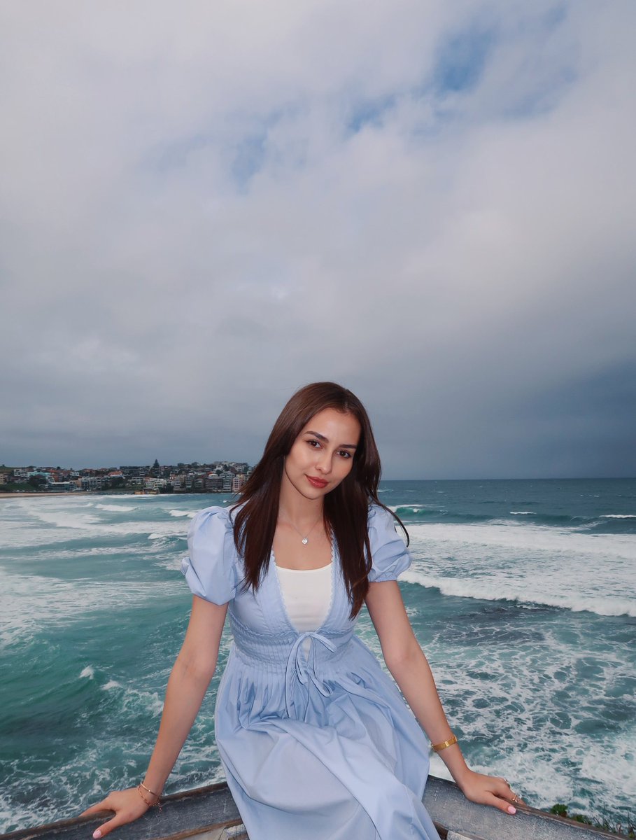 annaejobling's tweet image. beach babyyy