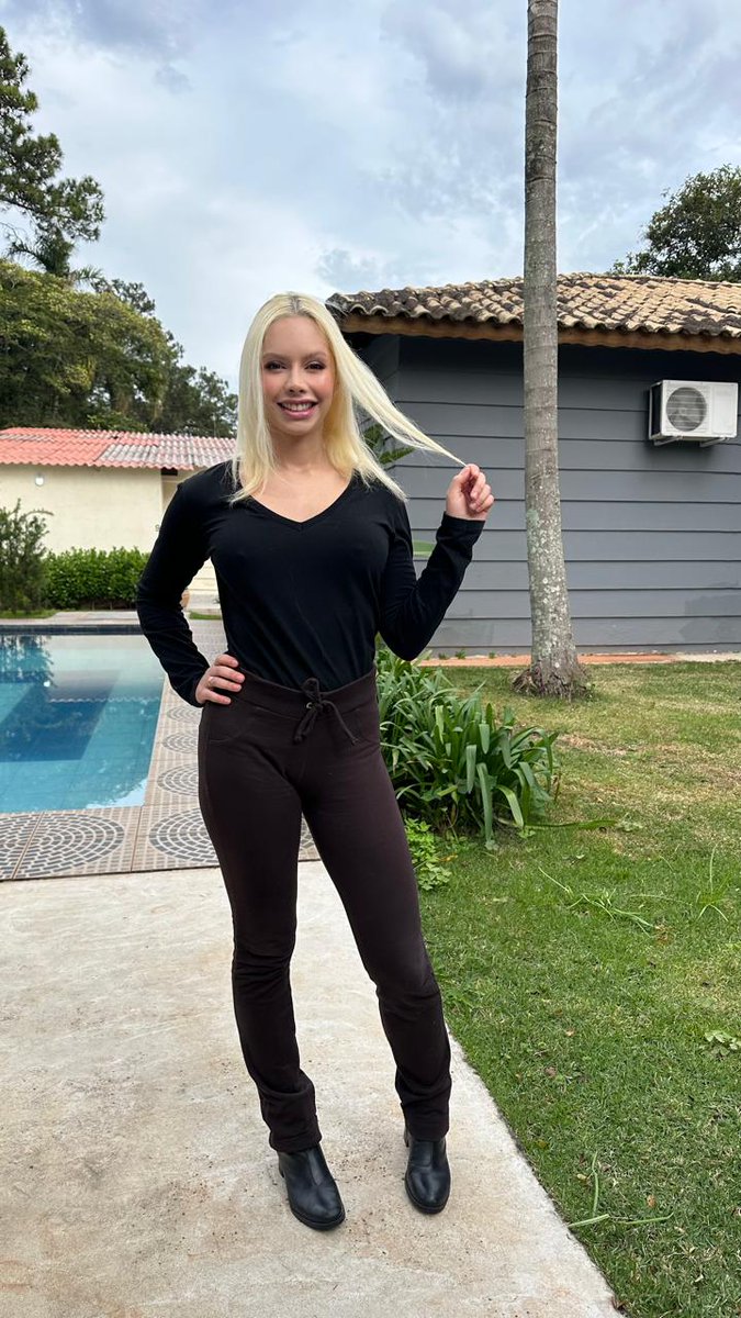 vivian lola (@vivianlola_) on Twitter photo 