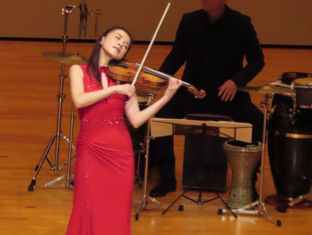 多古町でコンサート♪
⇒ikukokawai.com/blog/19371/

#多古町 
 #フェビアン・レザ・パネ さん
 #北村聡 さん 
#クリストファー・ハーディ さん
#川井郁子