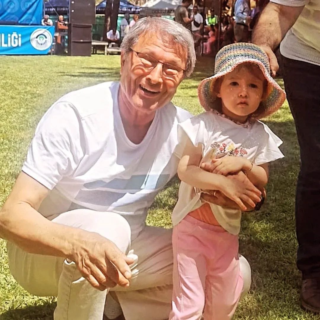 Kutlu Parti Genel Başkanımız Prof.Dr.Yusuf Halaçoğlu yardımcılarıyla birlikte Eskişehir Odunpazarı Belediyesi tarafından organize edilen 37.Geleneksel Tepreş Şenliğine katıldı.