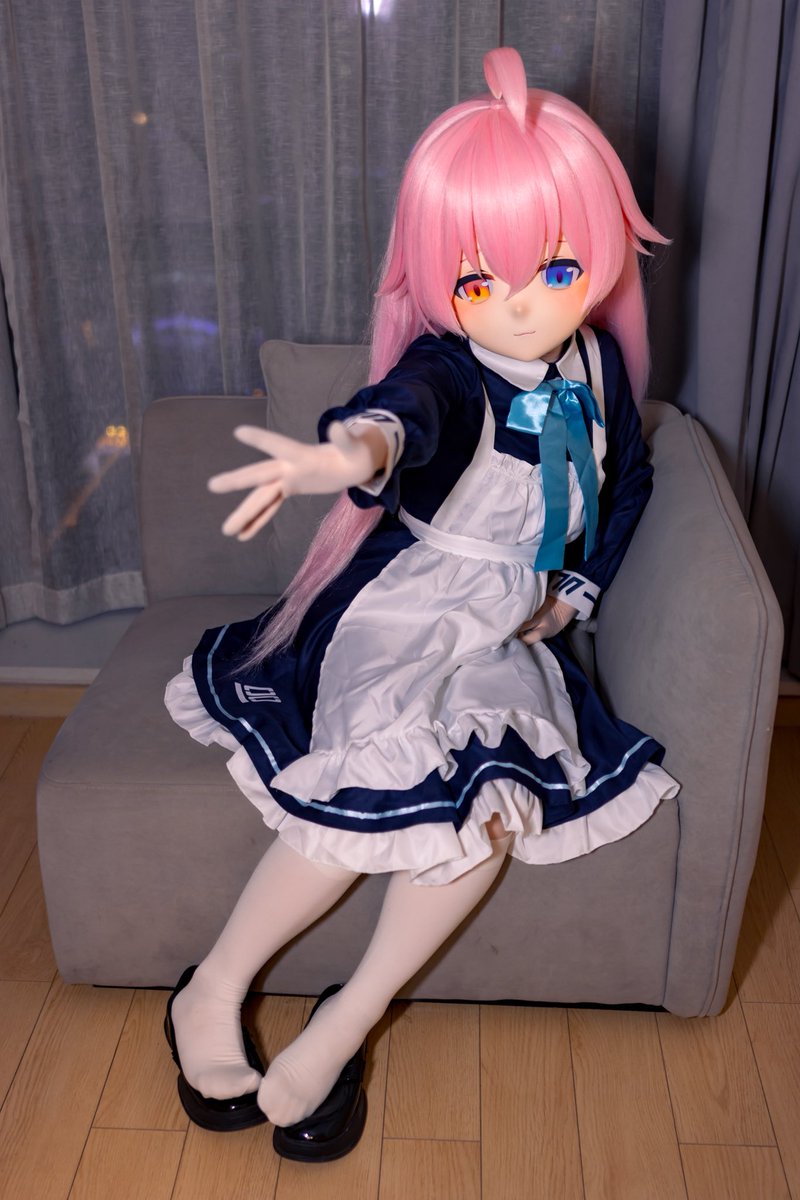 把手给我鸭！
📷：<a href="/FengZhi_LQ/">风止灬群花落</a> 
#kigurumi