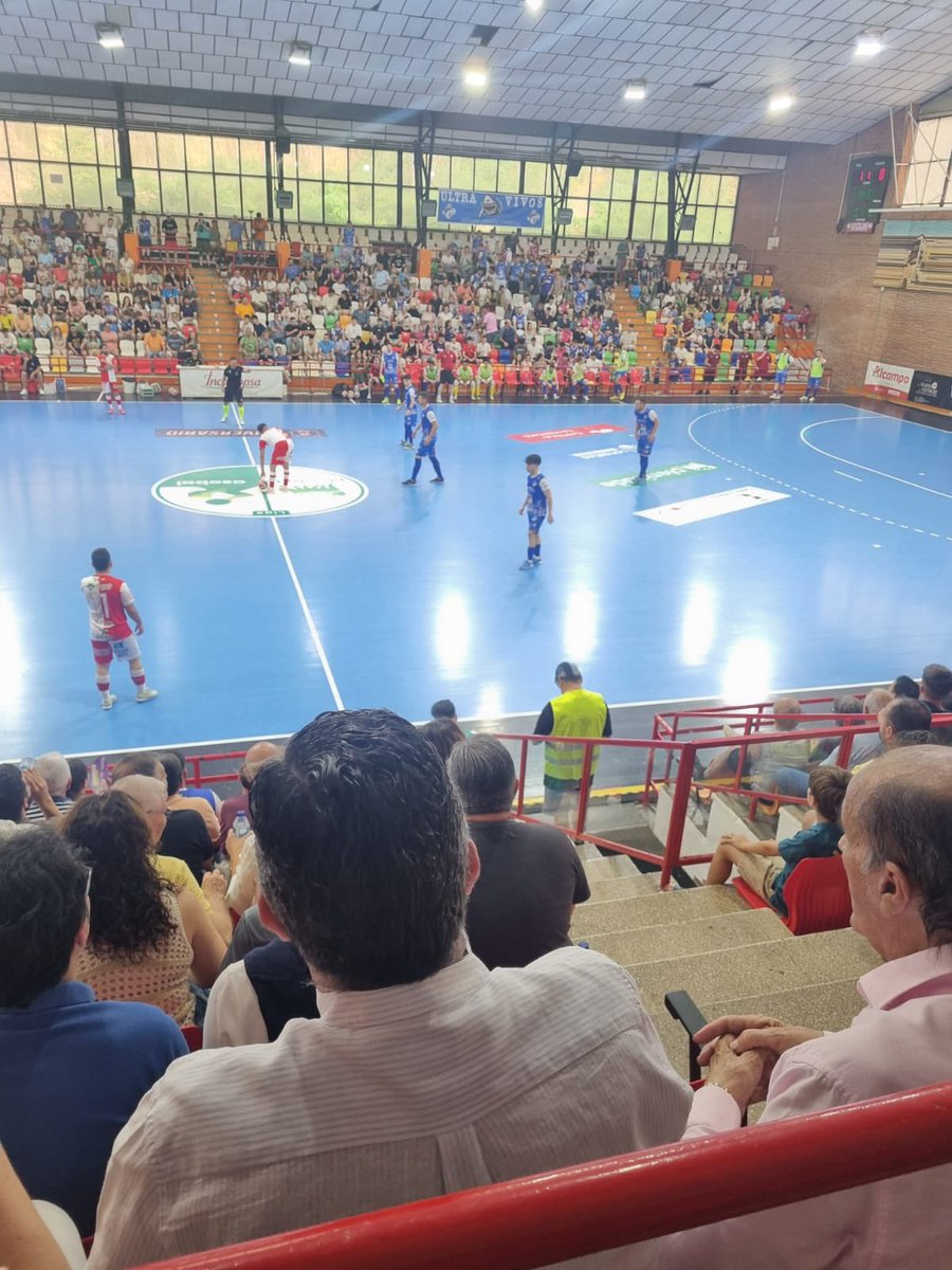 gpopularcuenca's tweet photo. ⚽ ¡Histórico! El @fsvivocuenca asciende a Segunda B tras un espectacular 5-2 en el Sargal 🔥💙

Una victoria que marca un antes y un después para el fútbol conquense. ¡Enhorabuena al equipo, cuerpo técnico y afición! 🎉👏
#OrgulloConquense #VamosCuenca #FútbolConquense https://t.co/vjmJ6LvjdU