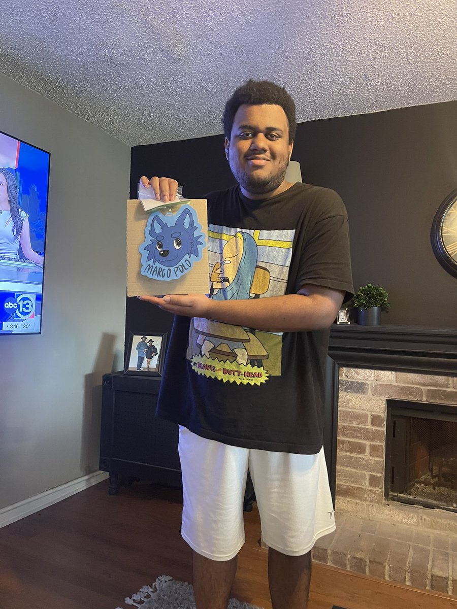 My new headshot badge has came in the mail today !! 

Badge art by <a href="/KUMIBUNNi/">kumi bunni</a> !!

Honestly she did such an awesome job and I didn’t expect it to be big XD go commission her