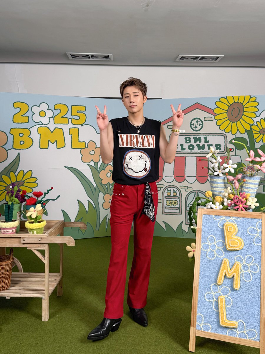 KSK_official's tweet photo. [📸] 

2025.06.15
@ 𝐁𝐞𝐚𝐮𝐭𝐢𝐟𝐮𝐥 𝐌𝐢𝐧𝐭 𝐋𝐢𝐟𝐞 𝟐𝟎𝟐𝟓
　
비 예보가 있었는데 햇살성규와
인스피릿&시민의 열기로, 비 대신
여러분의 미소가 가득한 하루였습니다 😎🌤

성규의 뷰민라 무대,
함께해 주셔서 감사합니다 🍃

#김성규 #KIMSUNGKYU
#봄날엔뷰민라 #뷰민라 
#뷰티풀민트라이프 #민트페이퍼 #BML