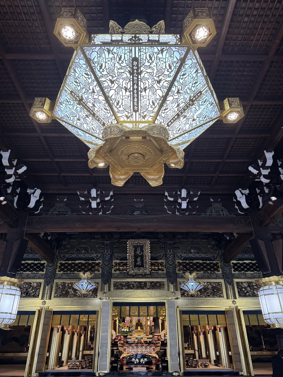 HarryZeng's tweet photo. Jōdo Shinshū 浄土真宗, The True Essence of Pure Land-Shin Buddhism
Part 2. Nishi Hongan-ji 西本願寺 is the head temple of Honganji-ha. 
A total of 7 Nishi Hongan-ji structures designated National Treasures
#JodoShinshu #浄土真宗 
#NishiHonganji  #西本願寺
#UNESCOWorldHeritageSite https://t.co/r2WxZi4pxP