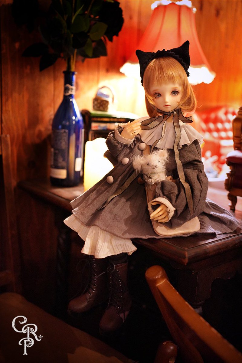 #今夜のドール撮影120分一本勝負
【かめらめせん】過去

のこり
１秒後のワタシが
つづいている.....

#スーパードルフィー  #うちのこかわいい #doll #東中野14