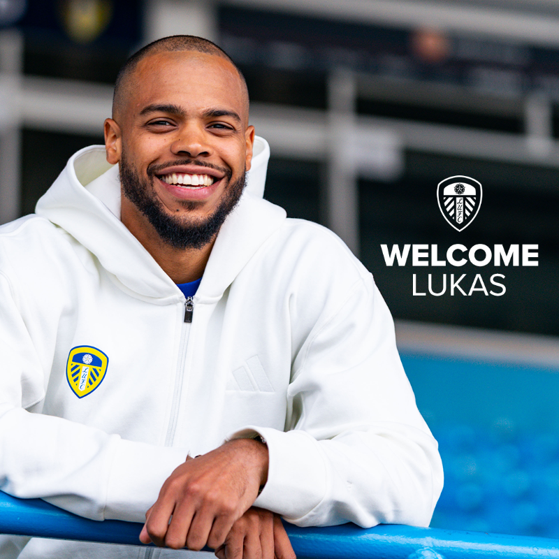 LUFC's tweet photo. 🤝 𝗪𝗲𝗹𝗰𝗼𝗺𝗲 𝗟𝘂𝗸𝗮𝘀!
VfL Wolfsburg forward Lukas Nmecha has agreed to join Leeds United on July 1st
