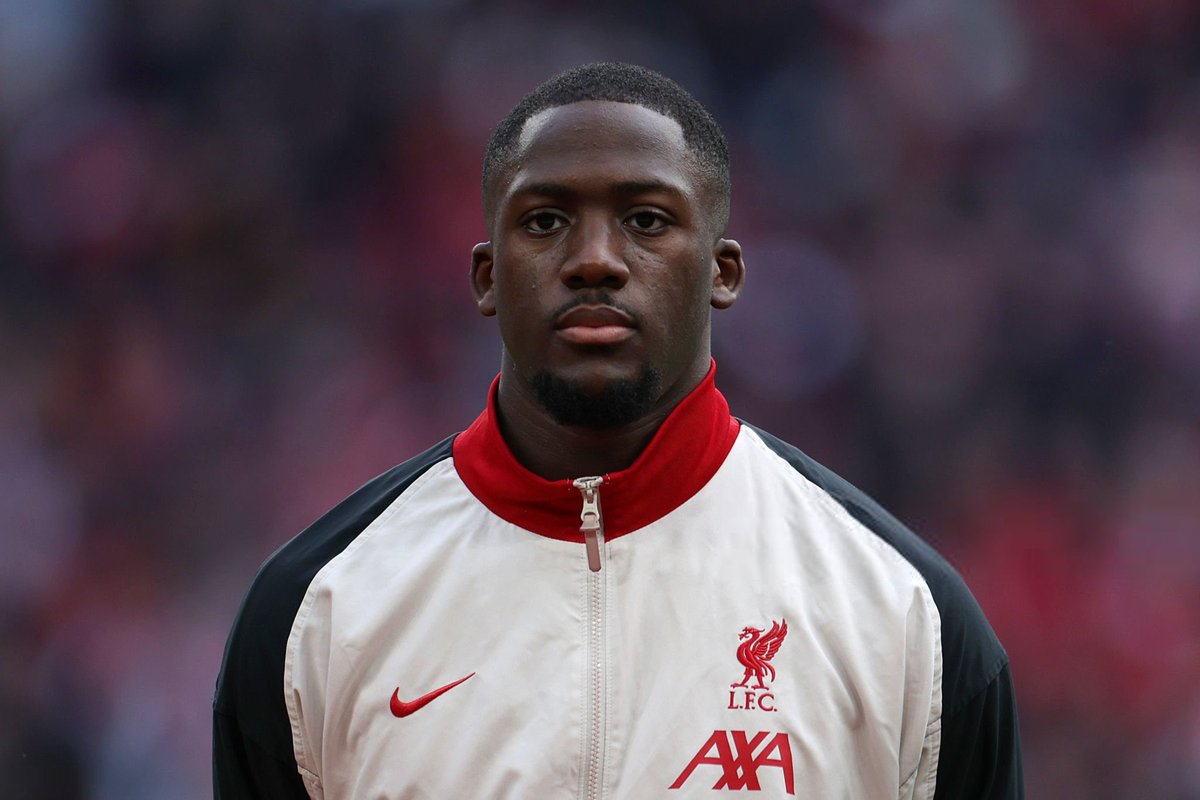 🚨🚨🚨🚨🚨🚨🚨 عاجل — ماركا:

كبار الأندية يخافون ريال مدريد الآن بسبب سياسة التعاقد مع اللاعبين بعد نهاية عقدهم.

الأندية تعلم بـأنه عندما يدخل ريال مدريد فمن الصعب الحفاظ على اللاعبين.

ليفربول شعر بذلك مع ترينت ويشعر بذلك مع كوناتي الآن.