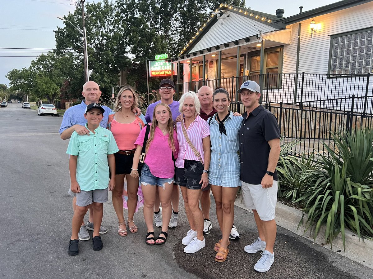 Landry Mullins (@war13hawk) on Twitter photo Happy Father’s Day to the BEST! Thanks for all you do Dad, <a href="/Kieth_Mullins/">Kieth Mullins</a>! Love ya 🤟🏽 <a href="/jeremyBmullins/">Coach Mullins</a> <a href="/BaylorMullins/">Baylor Mullins</a> Happy Father’s Day to the BEST! Thanks for all you do Dad, <a href="/Kieth_Mullins/">Kieth Mullins</a>! Love ya 🤟🏽 <a href="/jeremyBmullins/">Coach Mullins</a> <a href="/BaylorMullins/">Baylor Mullins</a>