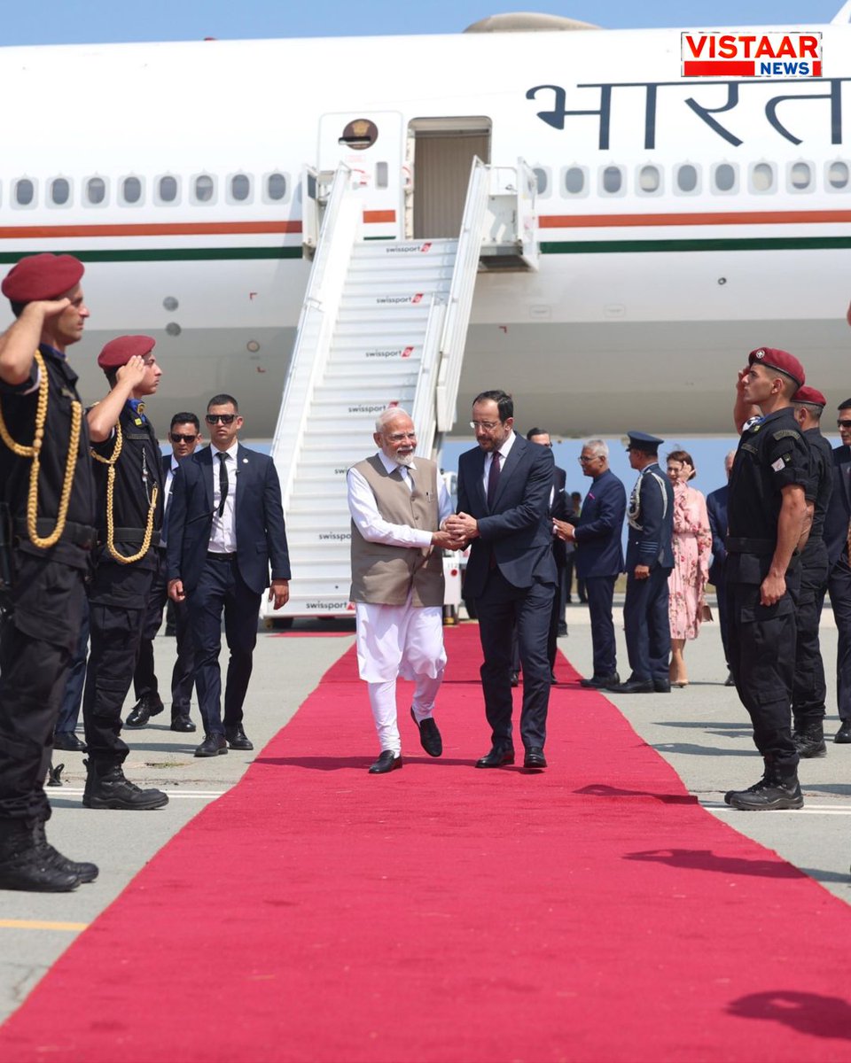 VistaarNews's tweet image. साइप्रस पहुंचने के बाद पीएम मोदी ने शेयर की तस्वीरें

#PMModi #Cyprus #PMModiInCyprus