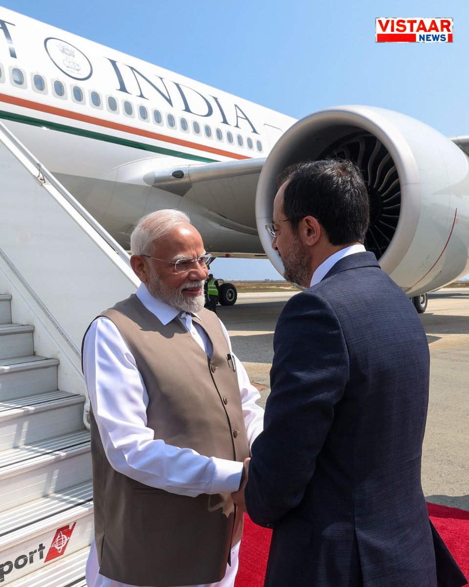 VistaarNews's tweet image. साइप्रस पहुंचने के बाद पीएम मोदी ने शेयर की तस्वीरें

#PMModi #Cyprus #PMModiInCyprus