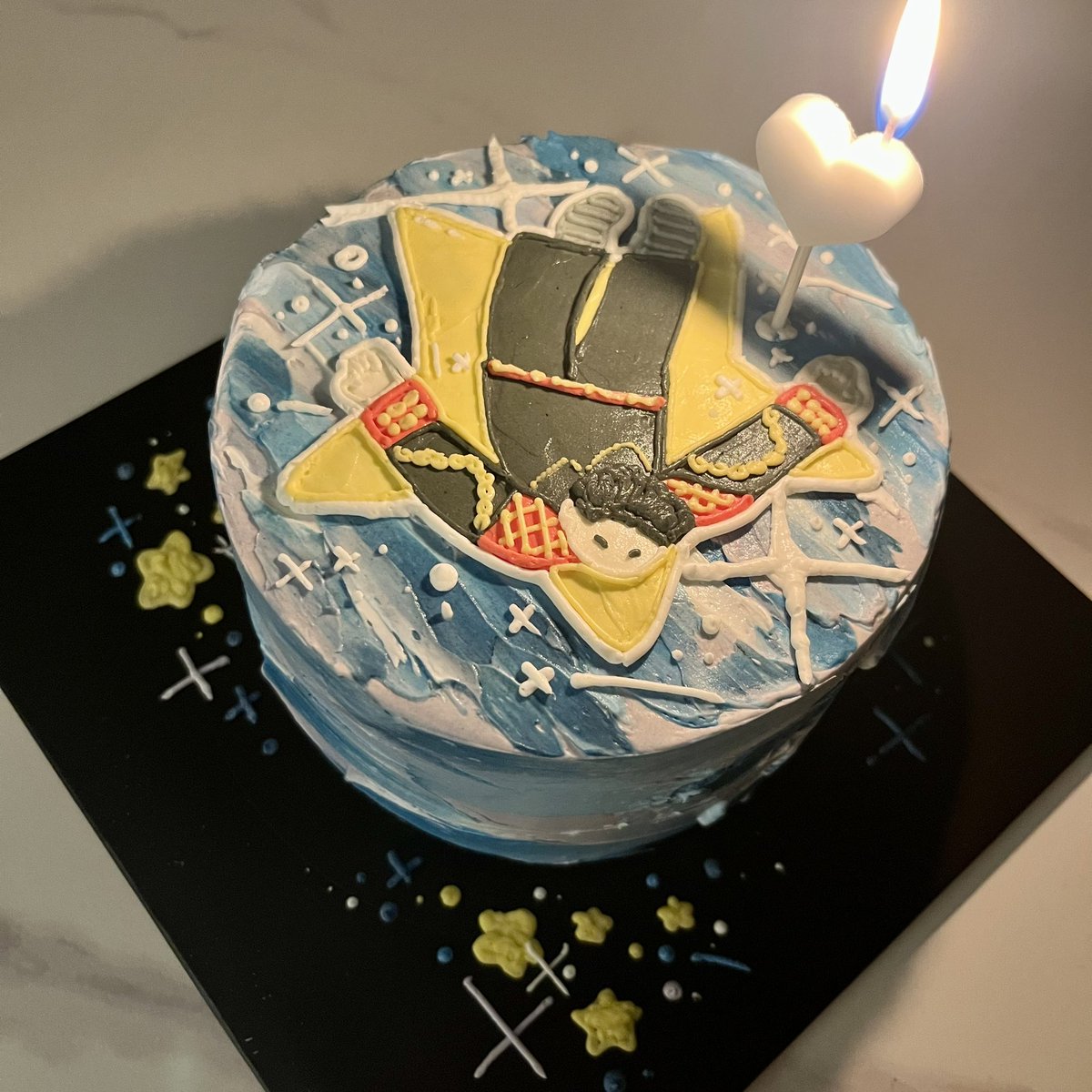 별을 닮은 순영의 사랑이 한 줄기 빛처럼 내게 쏟아지니
그 빛에 기대어 더 밝게 빛나라 그 하나만이 나의 소원이 돼
생일 축하해 너무 사랑해

#호시의_후반전도_함께할게
#My5tarHoshiDay
#영원에도전_함께하자_호시생일_축하해