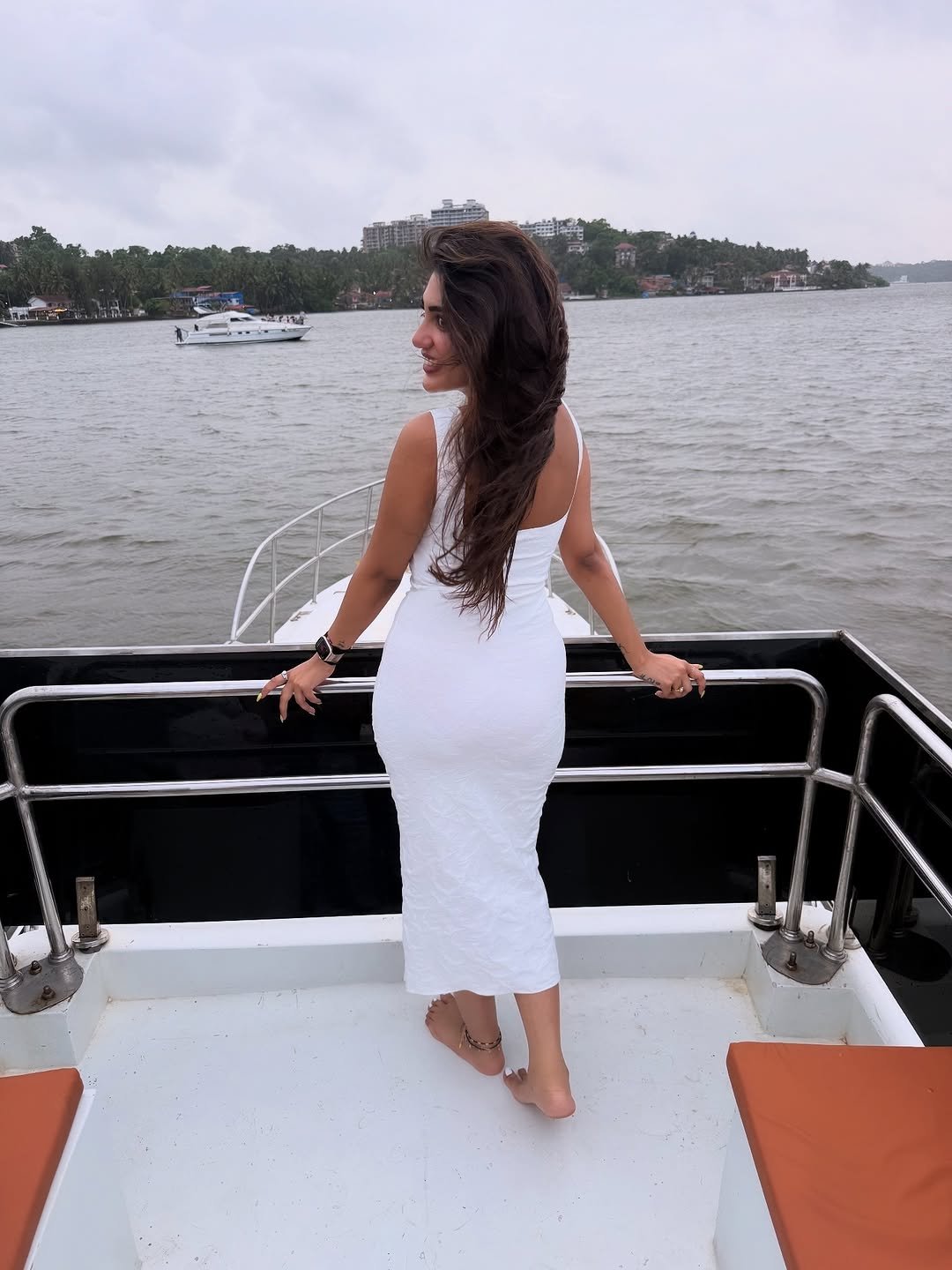 GtfOH5NbcAApqTW?format=jpg&name=large