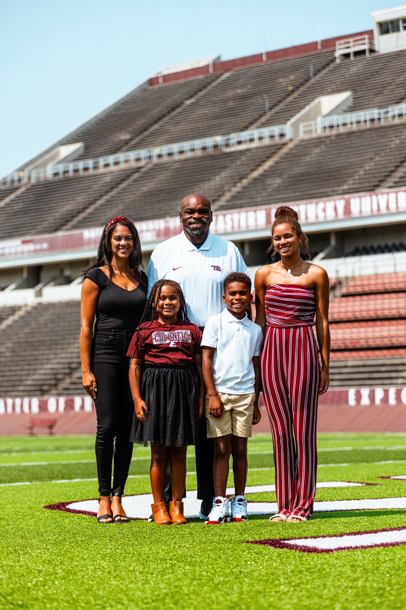 _MrsMathies's tweet image. Happy Father’s Day ❤️ We are grateful for you everyday @CoachMathies