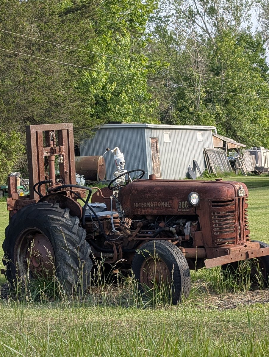 skunkpaste's tweet image. it's Him, and always has been