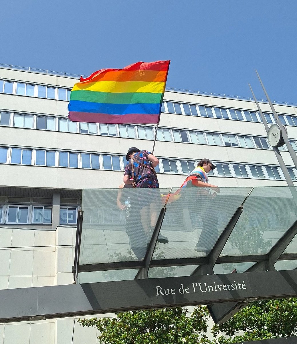 Et nous quand on manifeste, on ne casse rien !... 💋 #gaypride #pride2025 #pridemonth