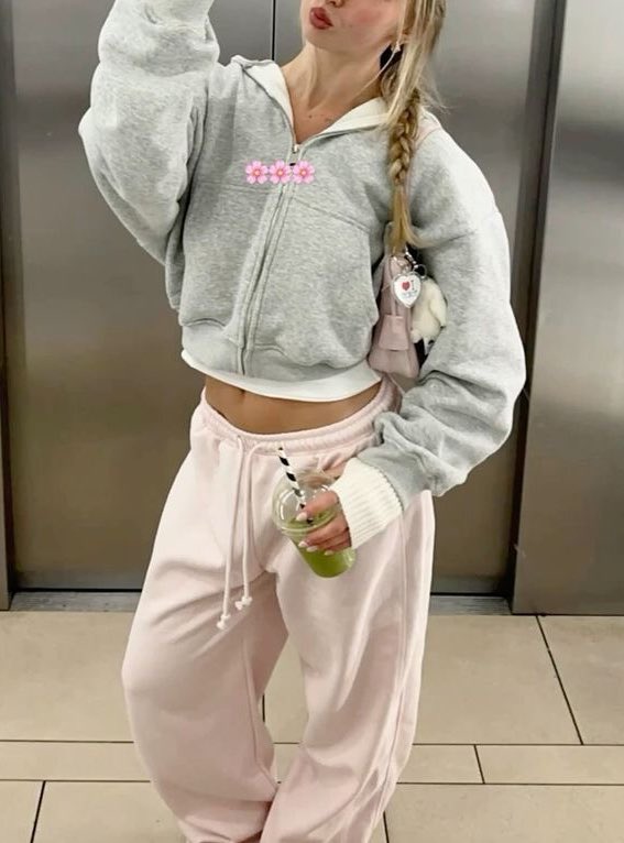 cardy cardigan tweet media