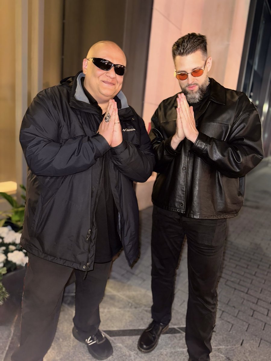 SirHarryKing's tweet image. .@iamtchami Live On Boat Cruise Boston, Boston, Massachusetts! 🙂