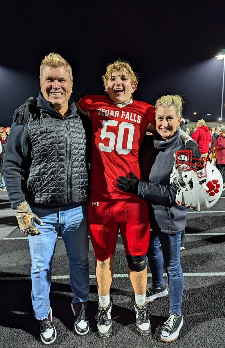 pontnack99's tweet image. Dad, thank you for supporting my dreams, inspiring me to do my best, and for always listening to me. Happy Father's Day! Love you! Peyt