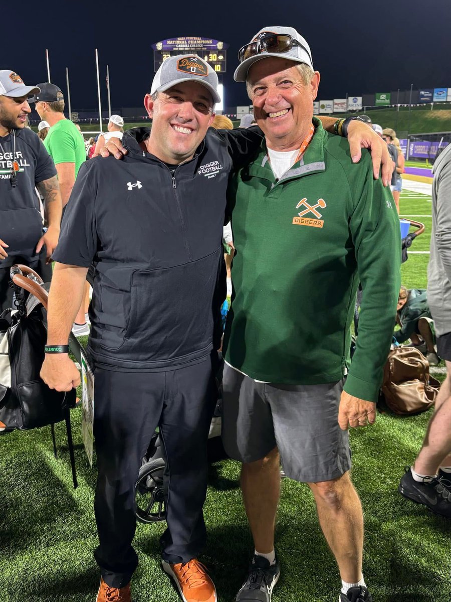 CoachKyleSamson's tweet image. Happy Fathers Day to the best Dad, Mentor, Coach and Friend that I could ever ask for! Thanks for all you do for me and our family! Your a heckuva grandpa as well!! I love you very much!
#MyHero