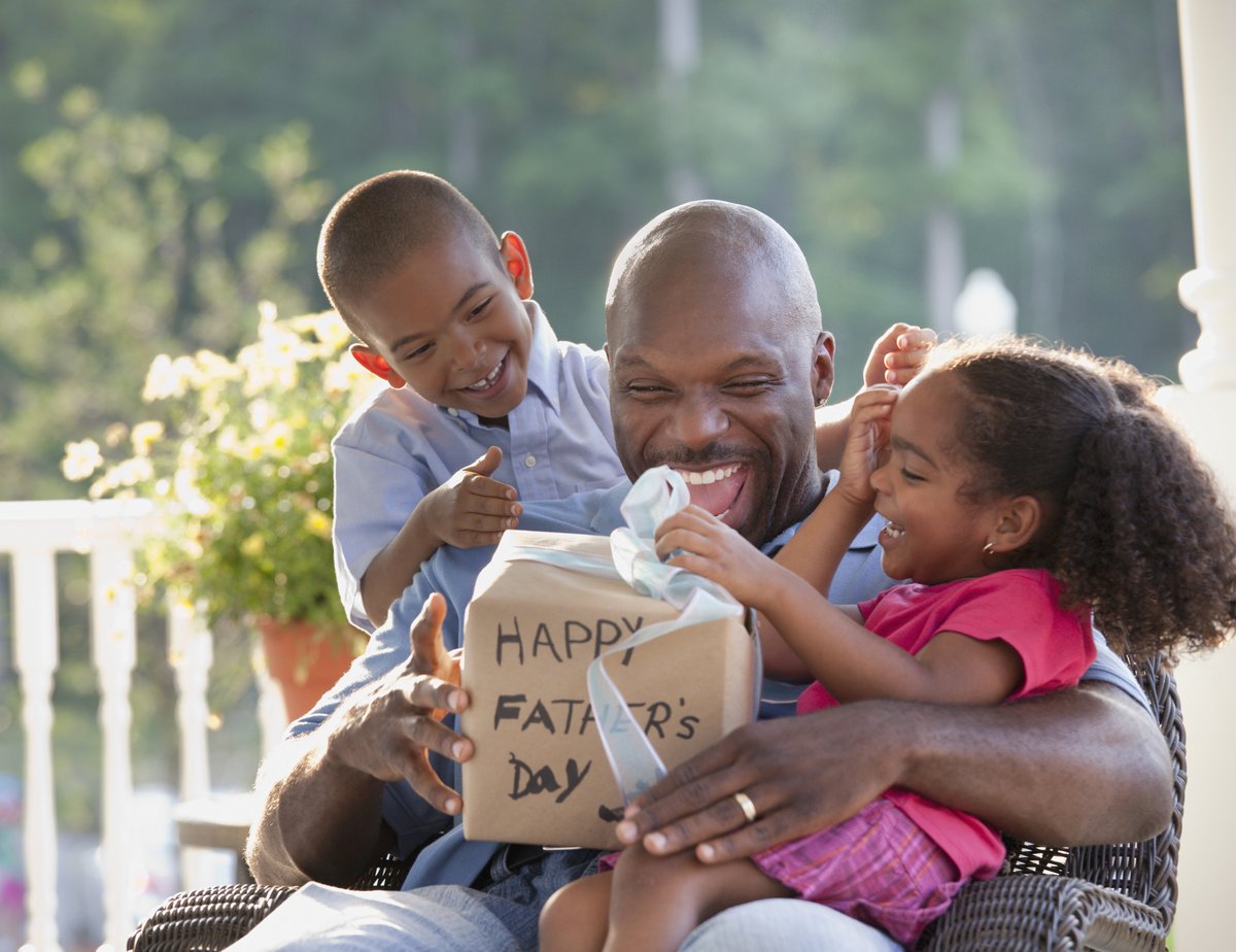 InsuranceFamily's tweet image. Happy Father’s Day to all the superhero dads, stepfathers, grandpas, uncles, and father figures out there! ❤️ May today be filled with love and family.