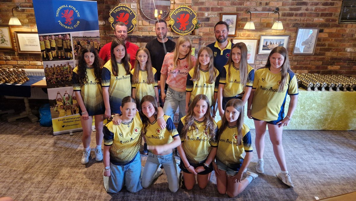 <a href="/ThornhillAthFC/">Thornhill AFC</a> u12 yellow 🏆