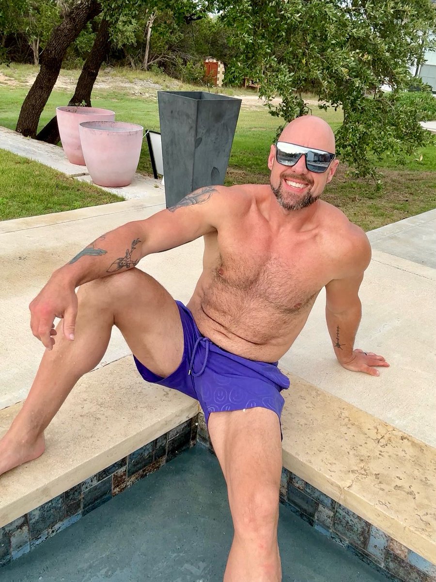 Happy Father’s Day from the Daddy you didn’t know you needed. 😈