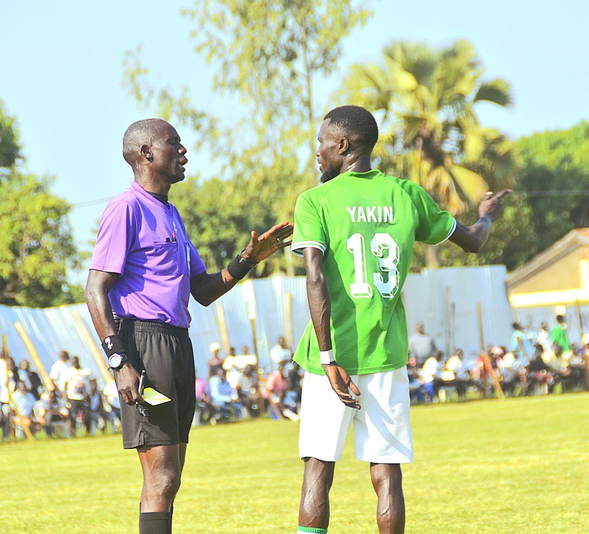 #ONDUCAL | 0-0 | HALF TIME

Lots of football played but no goals in the first stanza....

Live commentary 👉 whatsapp.com/channel/0029Va…

#AmaOnduparaka | #Pakamiso
