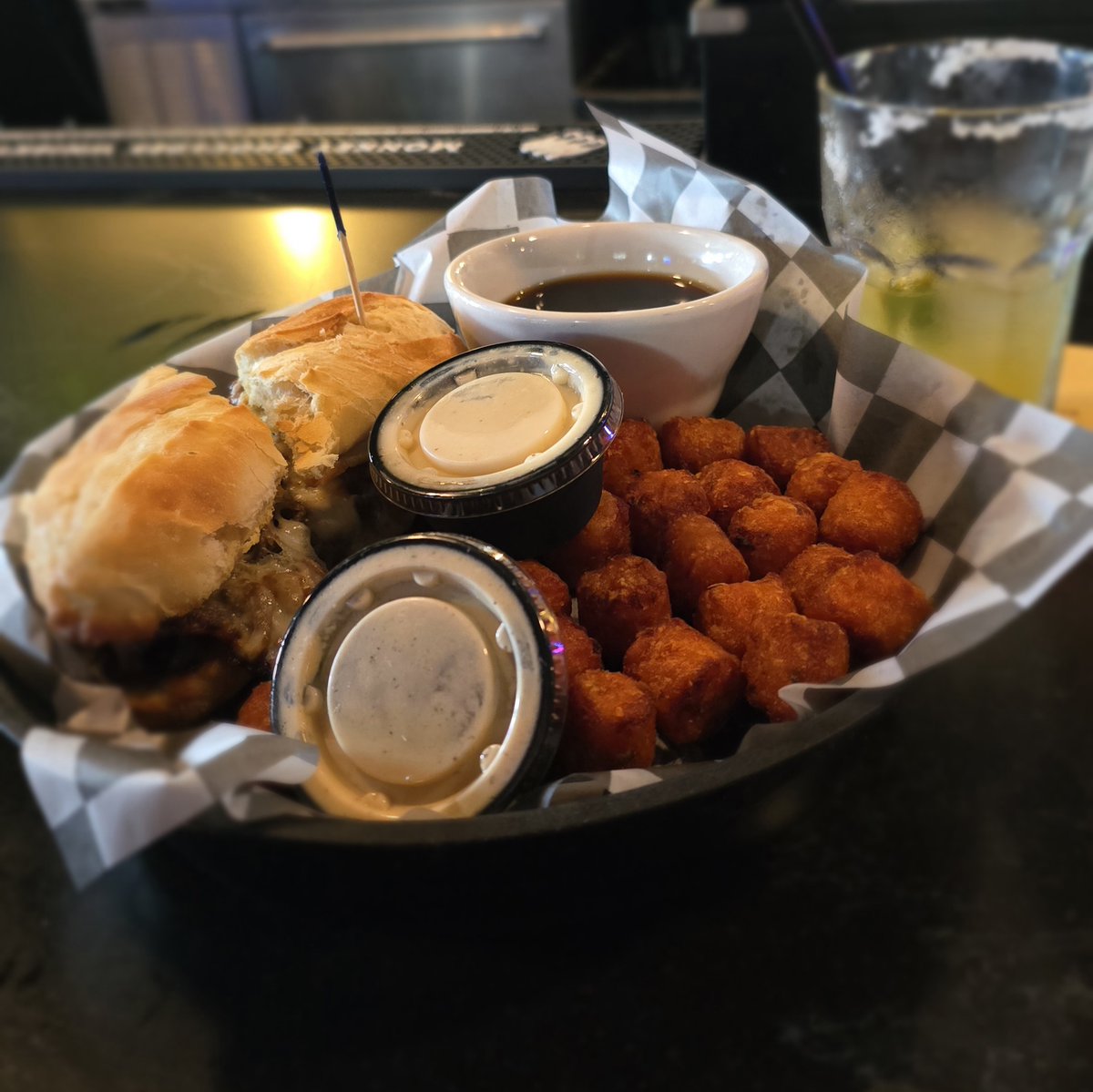 The Food and Drink Guy tweet media