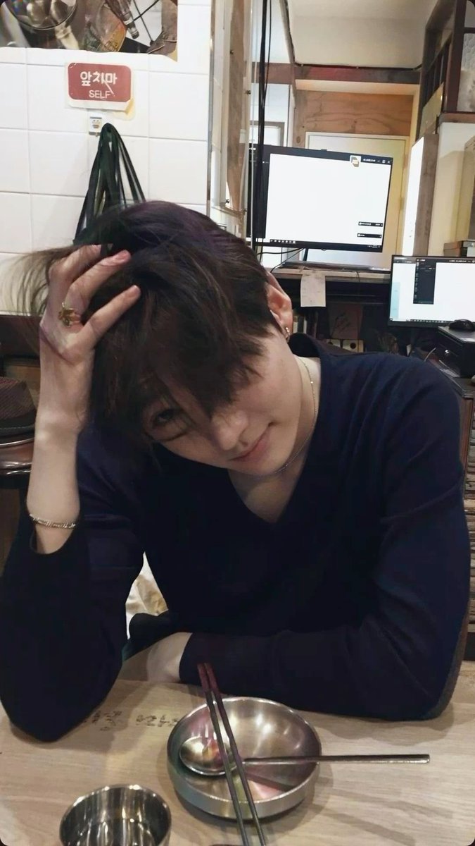 1leesangwon's tweet photo. alpha lee sangwon https://t.co/PYKJLAMicL