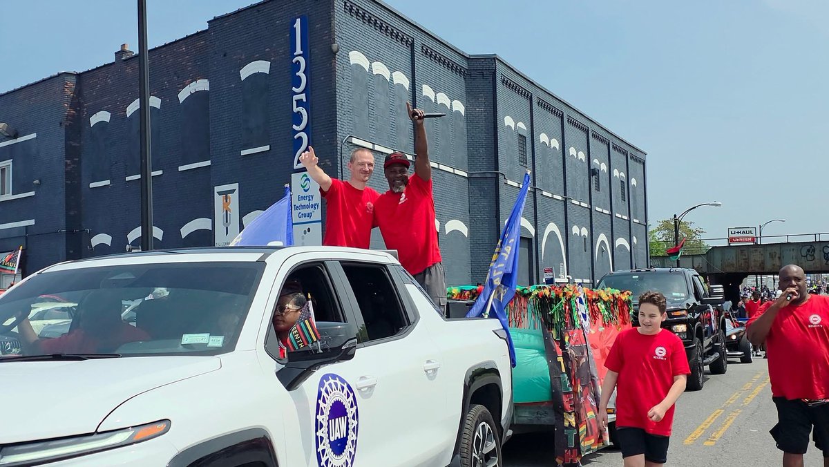 UAWregion9's tweet photo. UAW Region 9 2025 Juneteenth Parade #June25thNationalHoliday #UAW #Solidarity https://t.co/ushFE0Iq3C