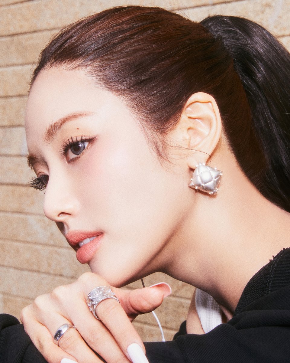 realfromis_9's tweet image. fromis_9 (프로미스나인)
The 6th Mini Album [From Our 20’s]
2025.06.25 6PM (KST)

🎒 #Departure 
#박지원 #PARKJIWON

#fromis_9 #프로미스나인
#From_Our_20s
#LIKE_YOU_BETTER