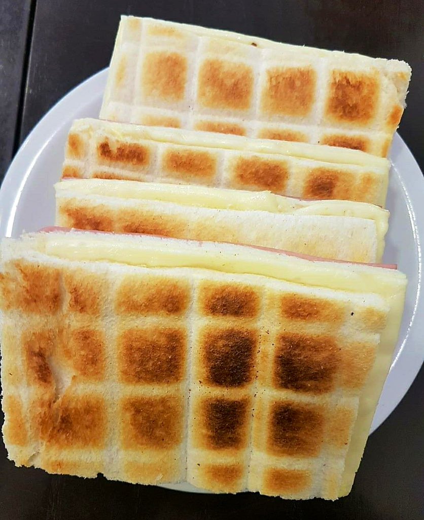 alePensel's tweet image. Thank god i'm Argentinian