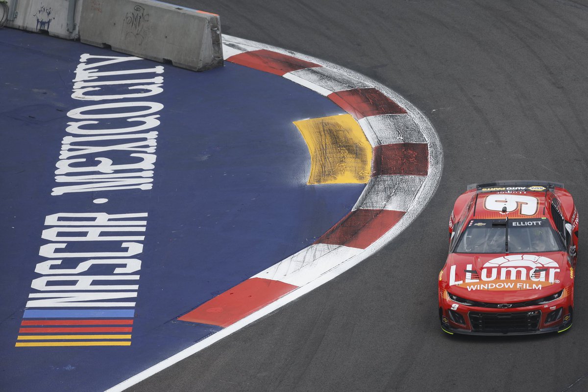 llumarfilms's tweet image. It’s RACE DAY from Mexico City!

#LLumarRacing #NASCARMexico