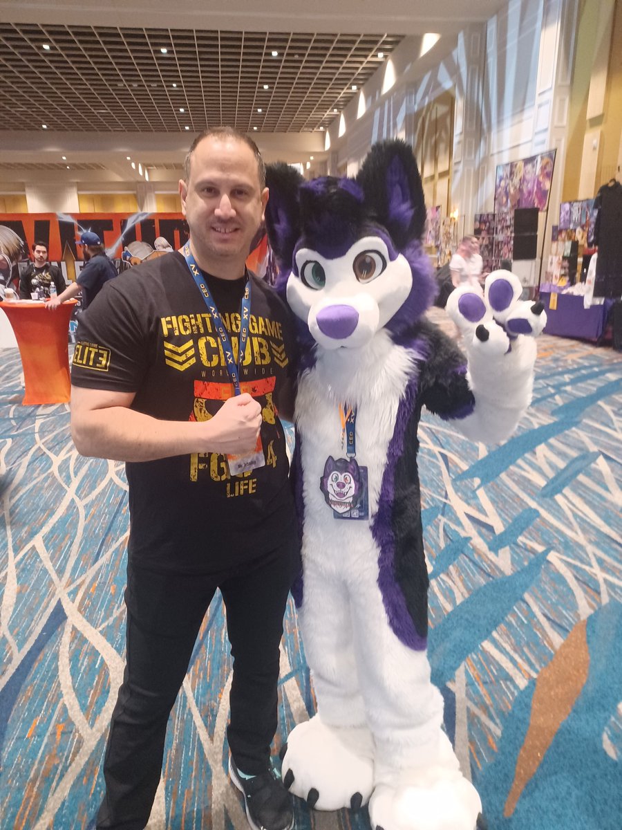 Fizz is Nito 🔜 CEO (@fizzucker) on Twitter photo Last day of #CEO2025! Excited to watch some Top 8 action!
Plus, <a href="/VincentOblivion/">VincentZX🔜Megaplex</a> got to take a quick pic with <a href="/Jebailey/">Alex Jebailey</a>. Good luck with Day 3 Alex! Last day of #CEO2025! Excited to watch some Top 8 action!
Plus, <a href="/VincentOblivion/">VincentZX🔜Megaplex</a> got to take a quick pic with <a href="/Jebailey/">Alex Jebailey</a>. Good luck with Day 3 Alex!