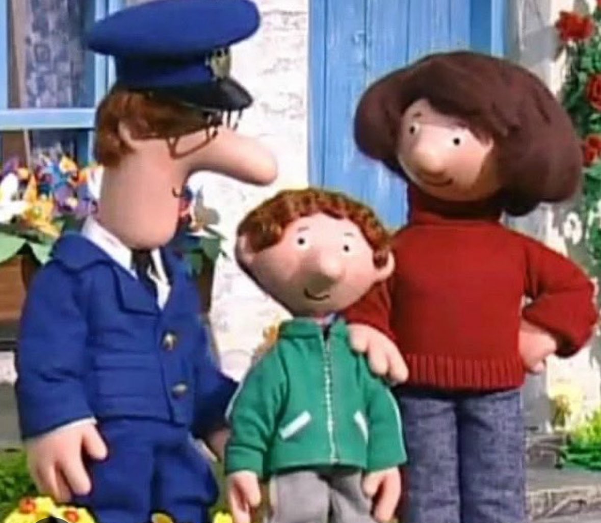 JulianClif92118's tweet image. &quot;Happy Father’s Day to my dad, Postman Pat! 🥳Thanks for delivering all the love, and occasionally, my lunch money! 📦😄 Love you more than you love the pub ! 🍻 #FathersDay&quot;