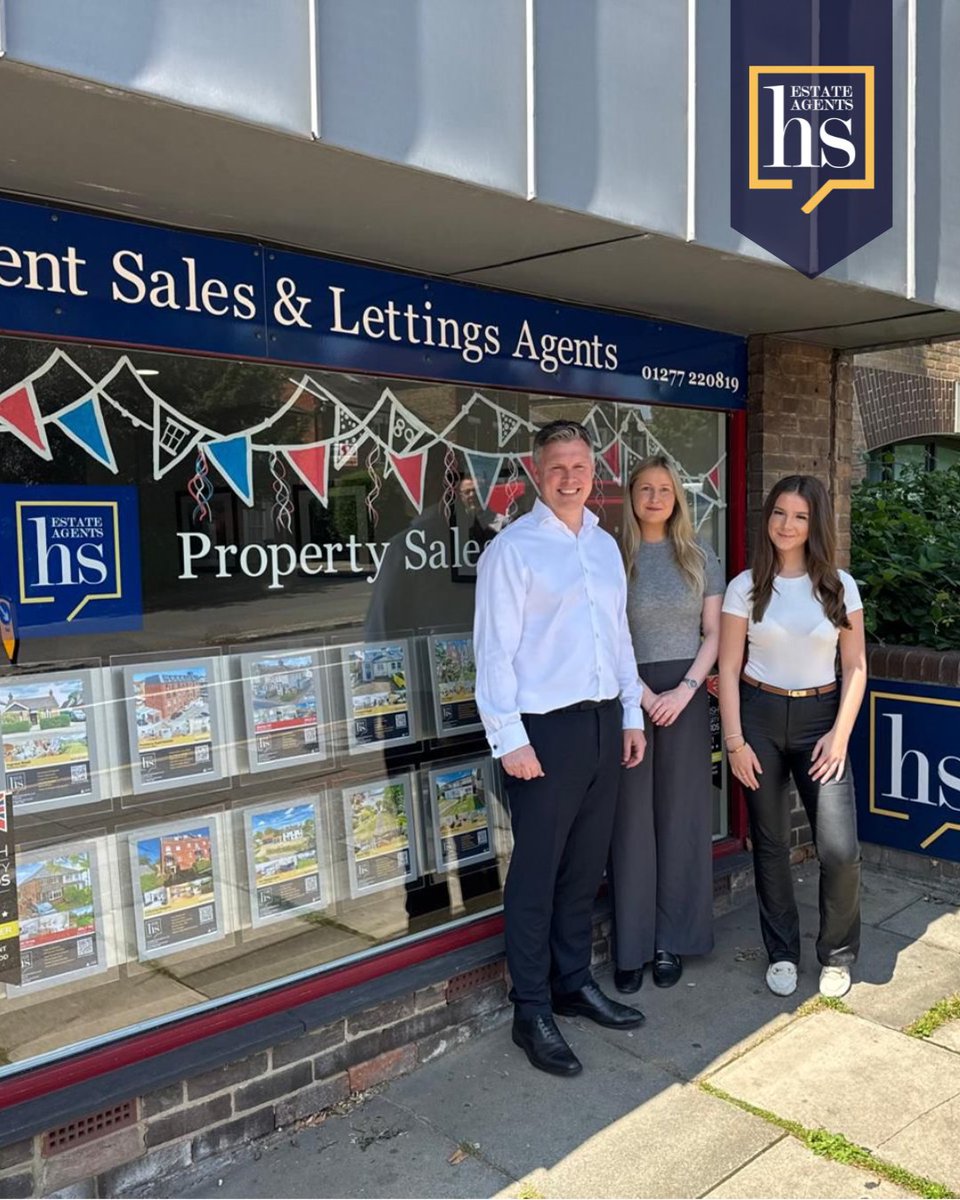 COME AND VISIT US! This June, take part in a new addition to the Brentwood Art Trail—the Painted Window Trail! Wander through the High Streets of Brentwood, Shenfield, and Ingatestone, looking for shop windows decorated with Brentwood Connected VE &amp; VJ Day bunting.