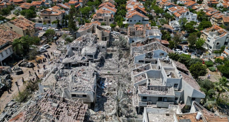 Aerial veiw of telaviv israel, we have seen thousands of similar footages from ghaza.
#Iran #iranisraelwar #طهران #tahran #طهران_تحت_القصف #Isreal